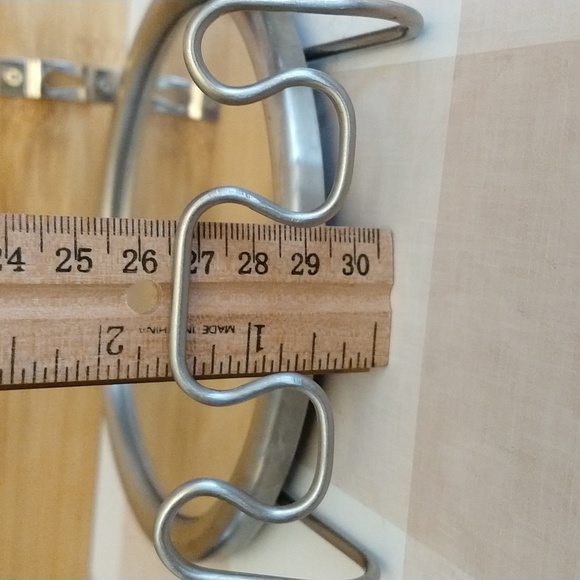 Vintage Shaving Mirror with Blades - Picture 6 of 8